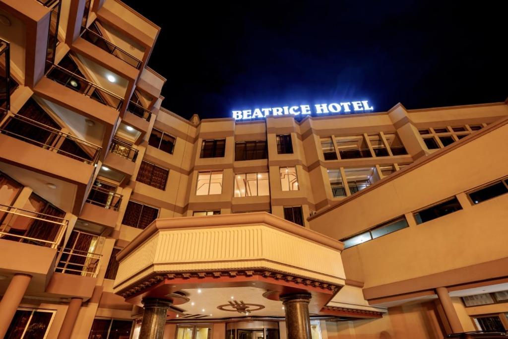 Beatrice Hotel キンシャサ エクステリア 写真